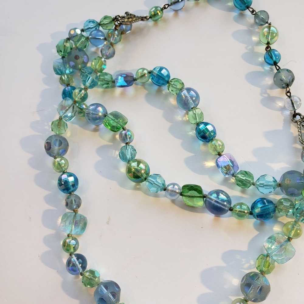 Carnival Glass 3 Strand Bead Necklace - image 5