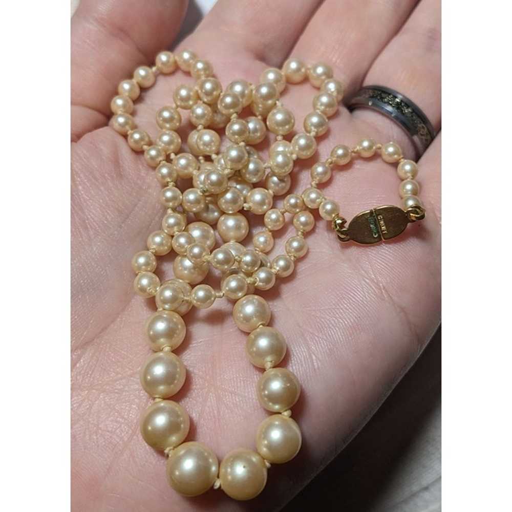 Vintage Monet Graduated Faux Pearl Necklace - image 7