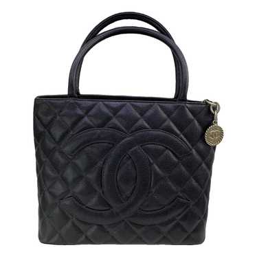 Chanel Médaillon leather handbag - image 1