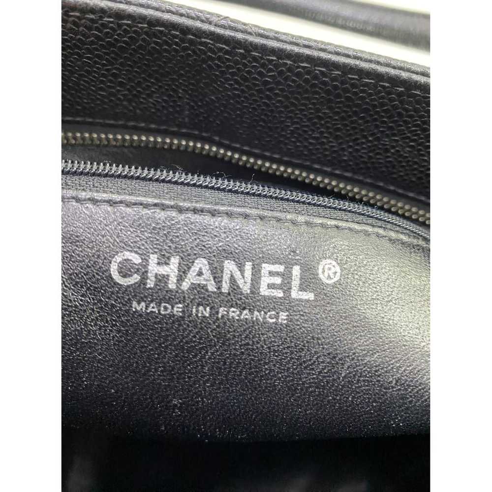 Chanel Médaillon leather handbag - image 7