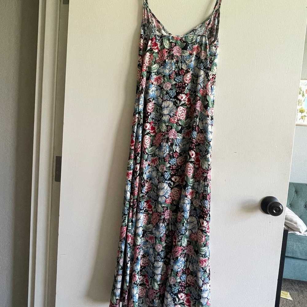 Floral Boutique Dress - image 3