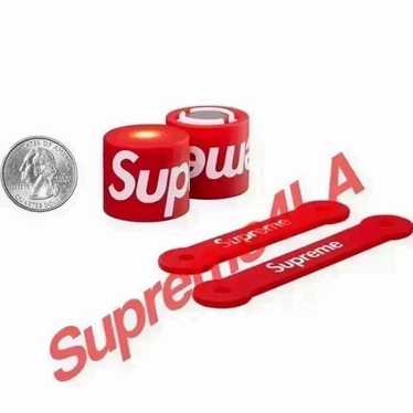 Supreme Supreme 18F/W Magnetic Bike Lights Red 10… - image 1