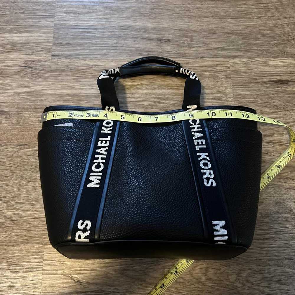 Michael Kors Leather tote - image 7