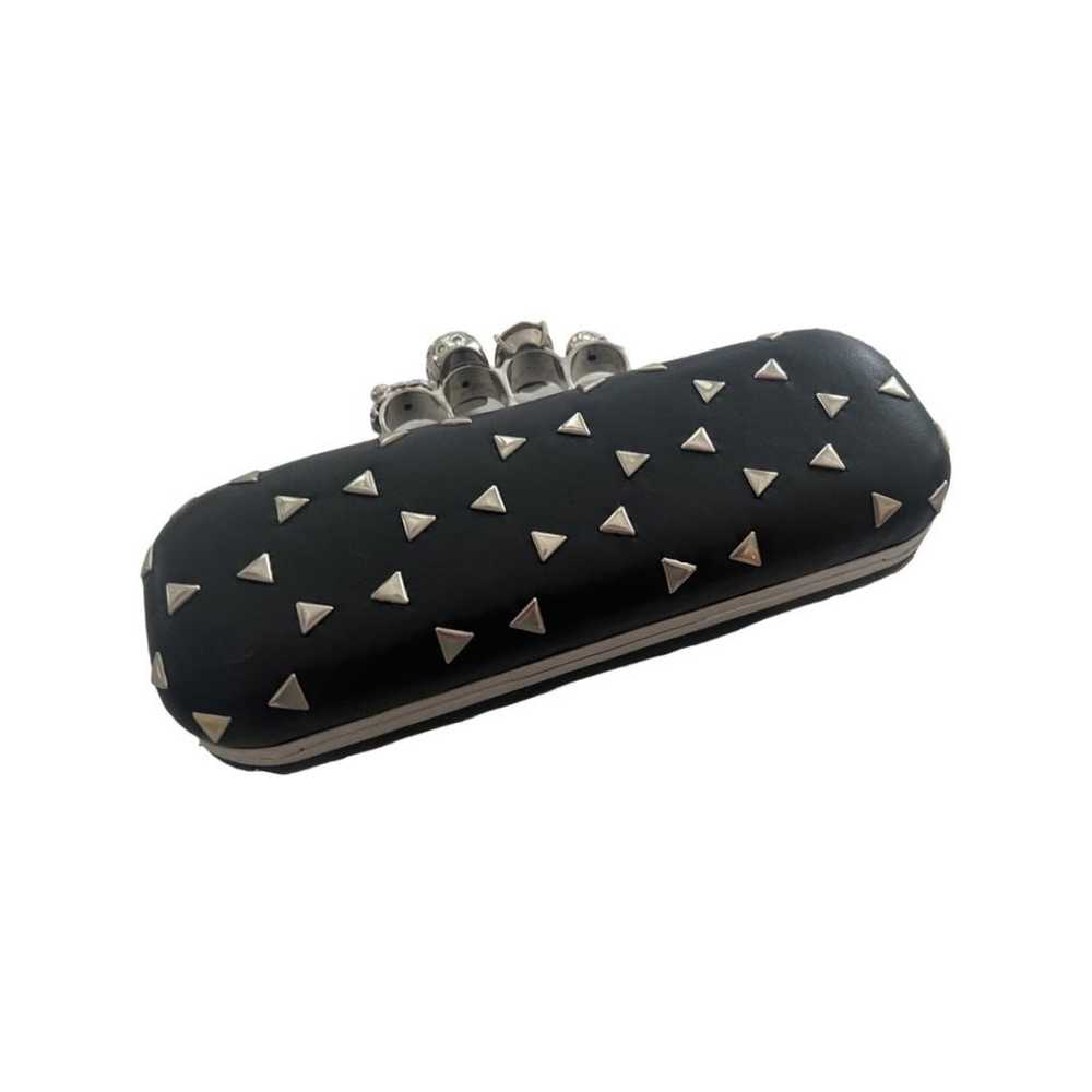 Alexander McQueen Knuckle leather clutch bag - image 4