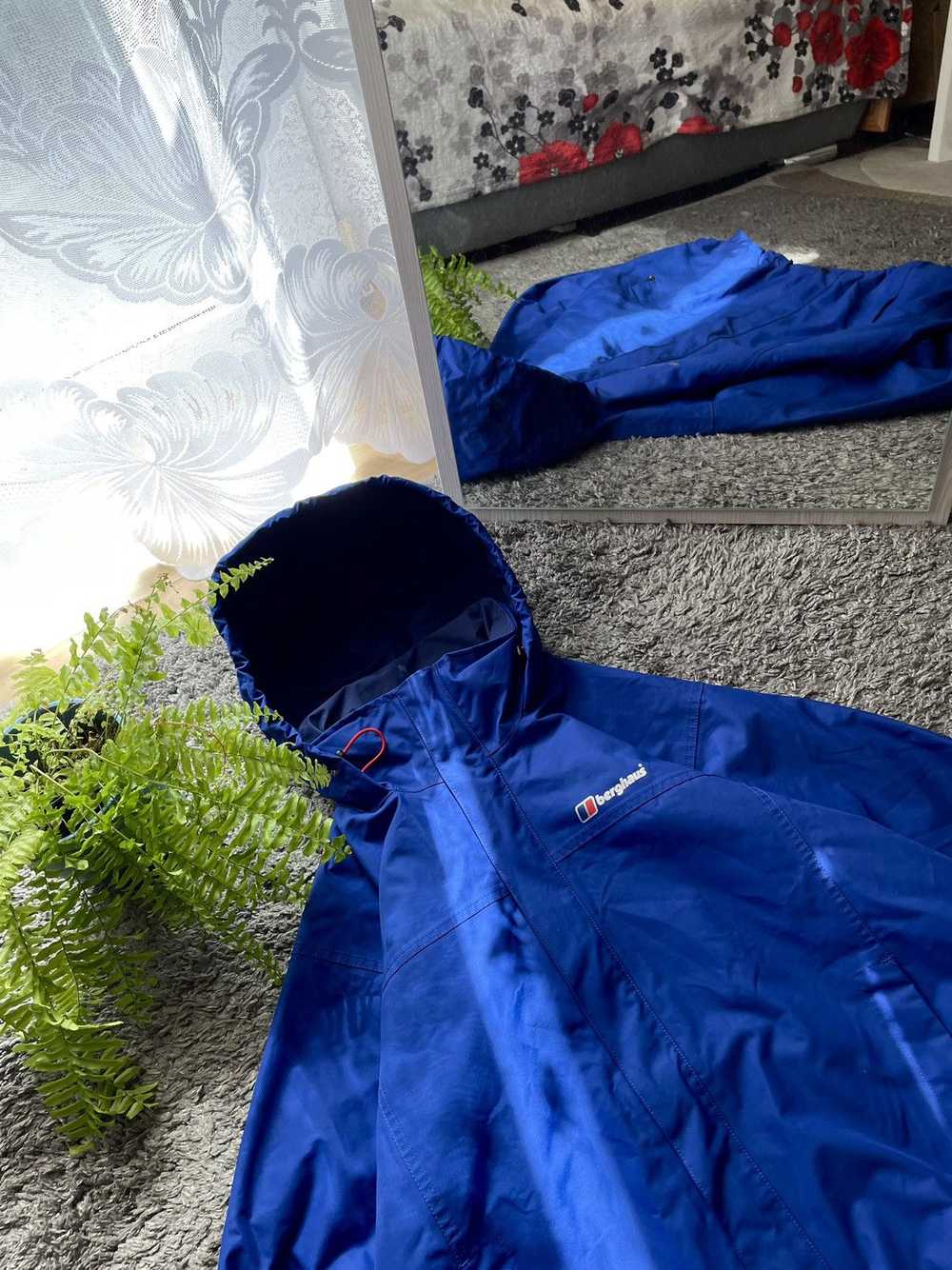 Berghaus × Outdoor Life × Streetwear Light Jacket… - image 9