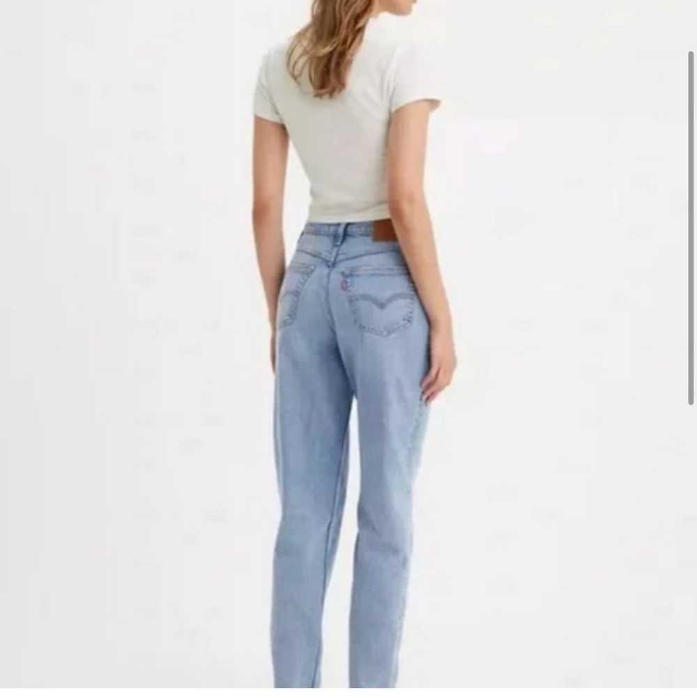 Levi's Premium 80S MOM WOMEN'S JEANS. Size 28 - image 2