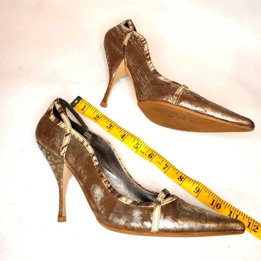 Miu Miu Miu Miu Distressed Leather Size 7.5 Heels - image 10
