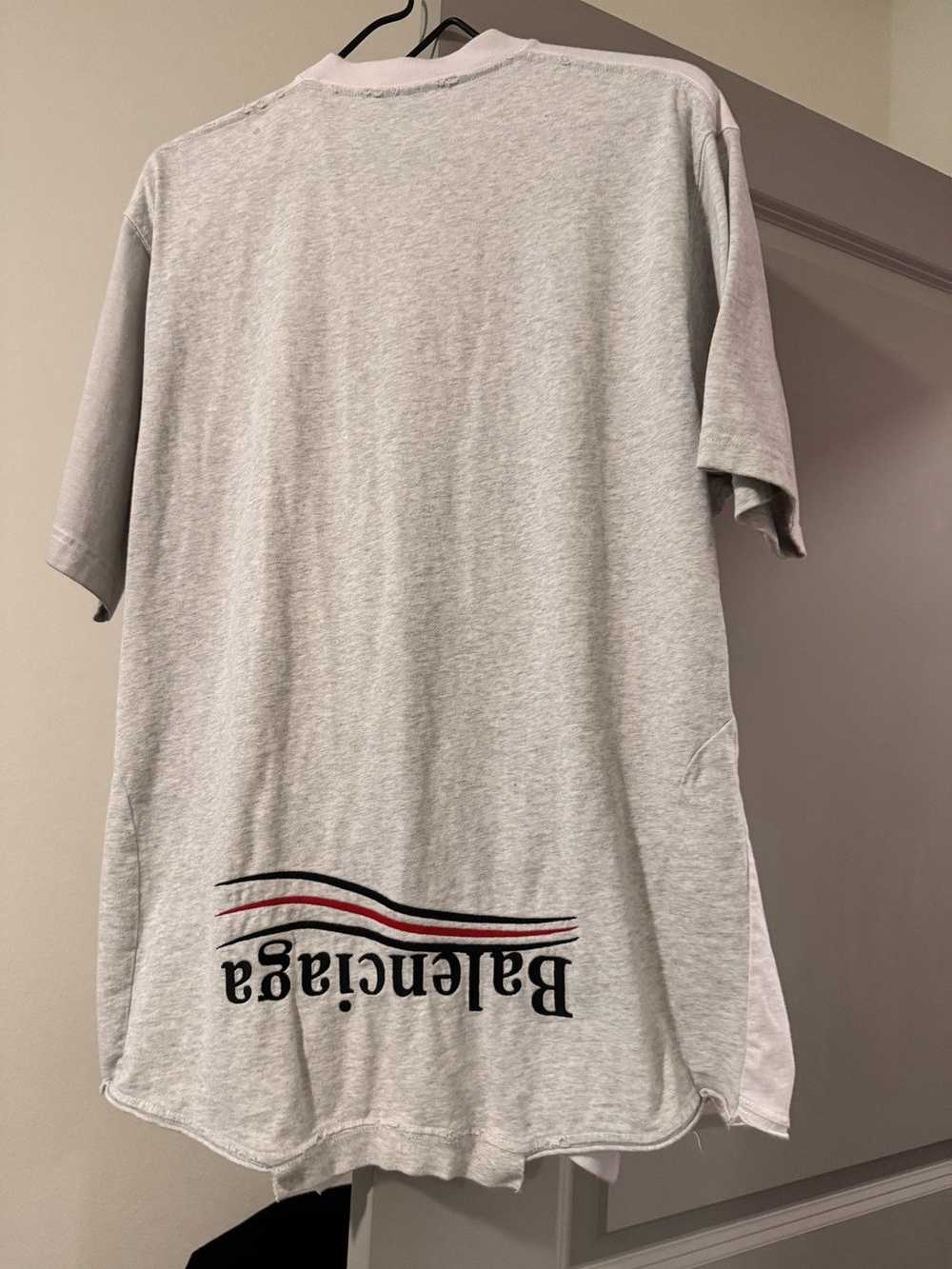 Balenciaga Balenciaga Upside Down T-Shirt Oversiz… - image 5