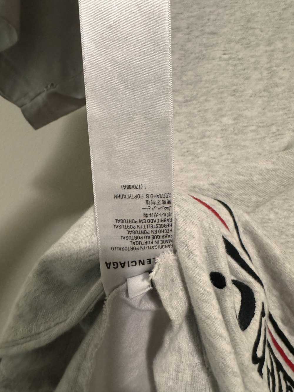 Balenciaga Balenciaga Upside Down T-Shirt Oversiz… - image 6