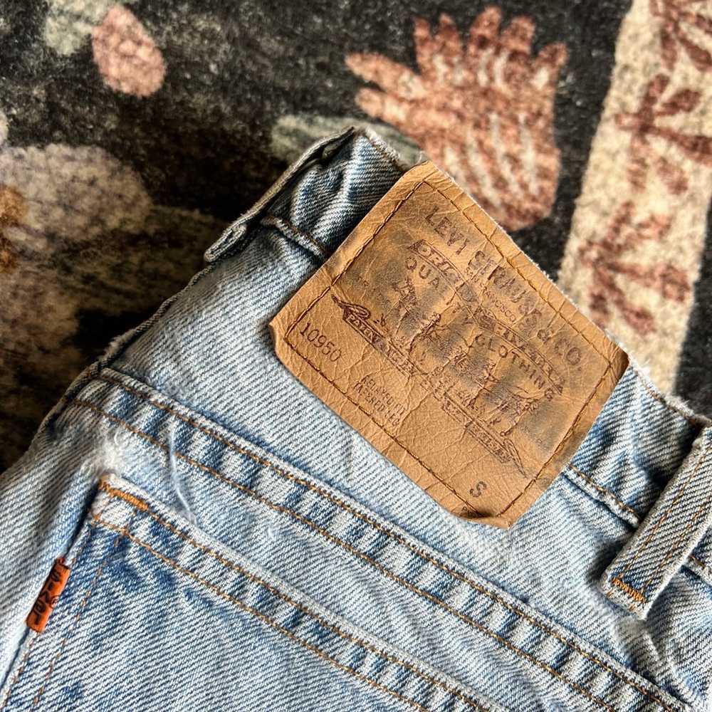 Vintage Orange Tab Levi’s 10950 High Rise - image 2