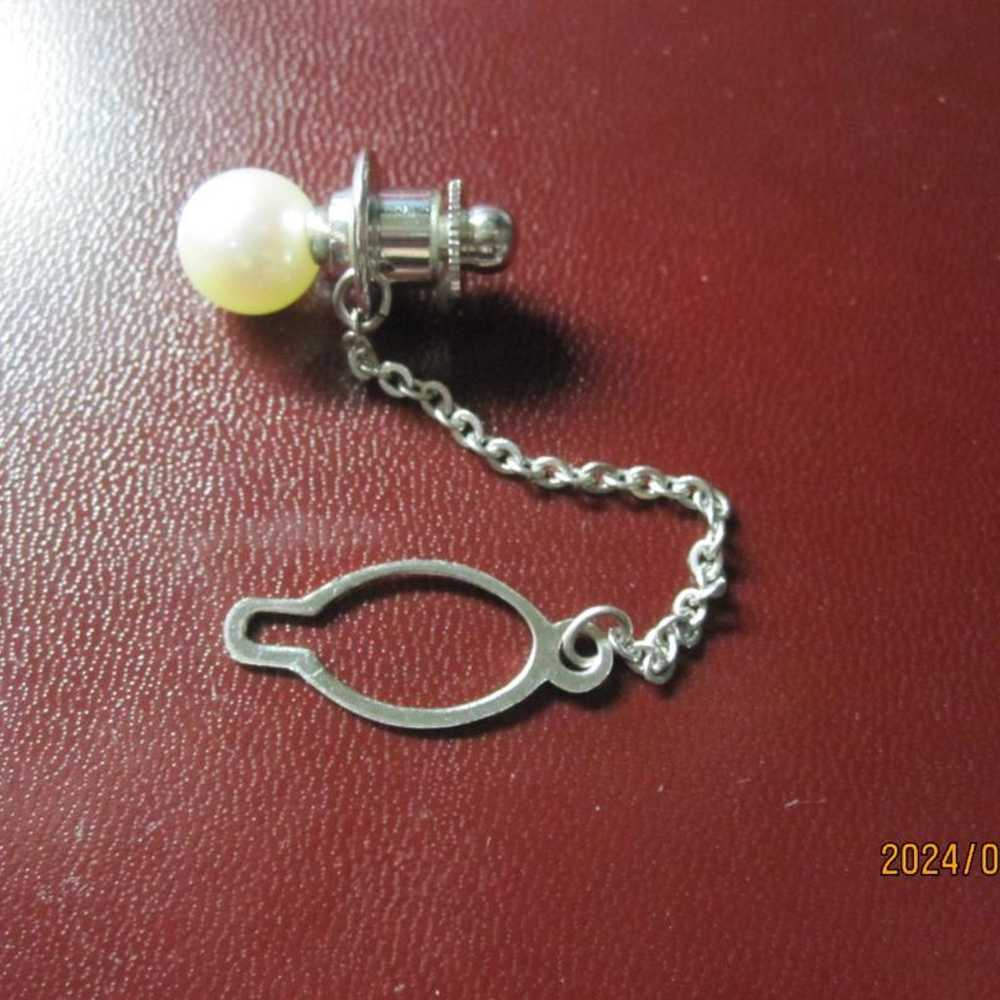 Pearl tie pin - image 1