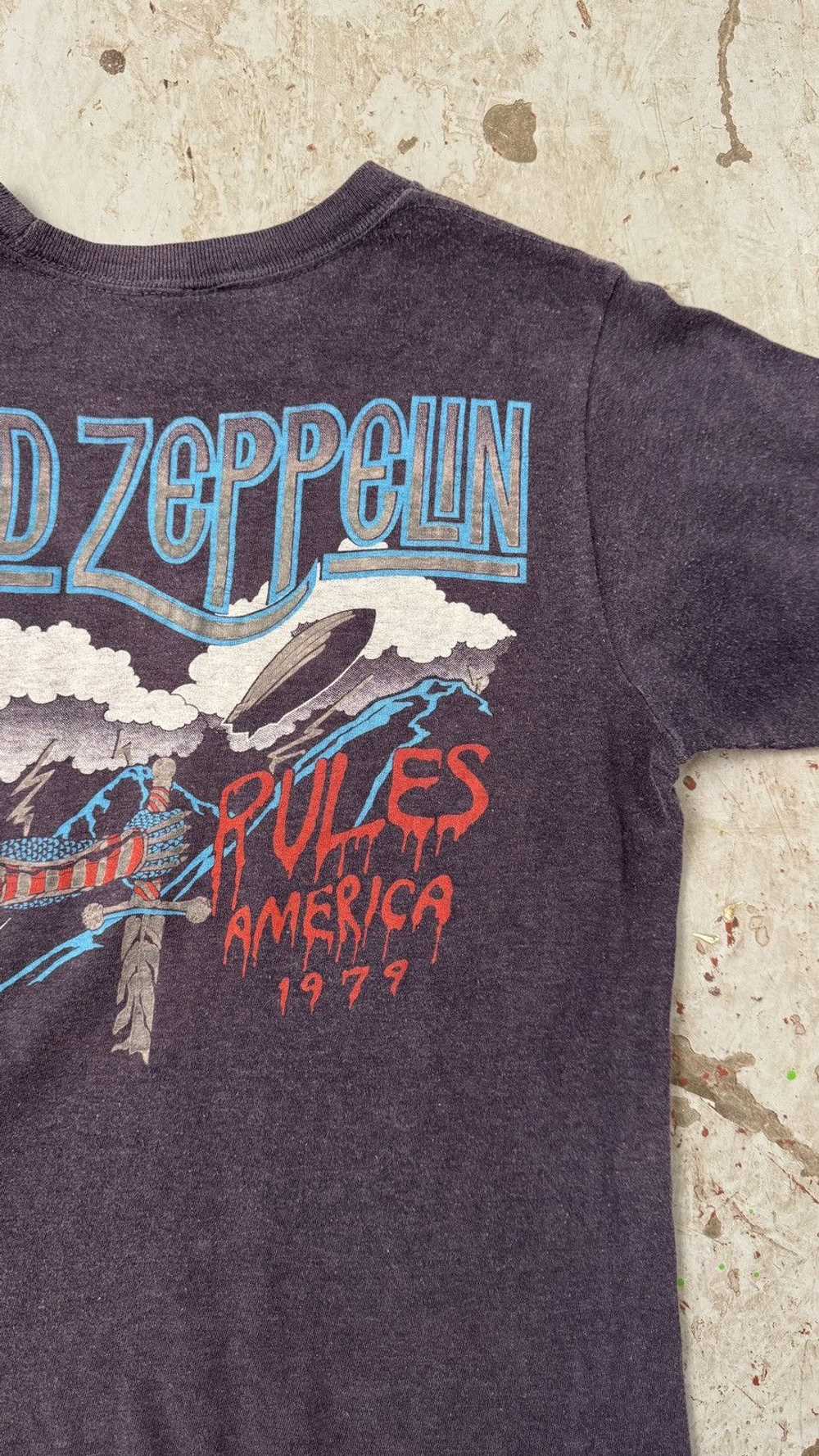 Vintage Vintage original 1979 Led Zeppelin band t… - image 10