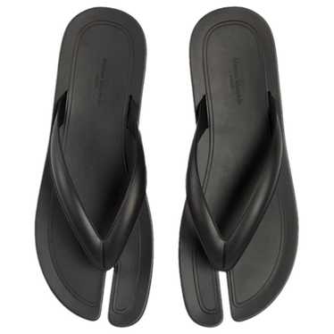 Maison Martin Margiela Tabi flip flops - image 1