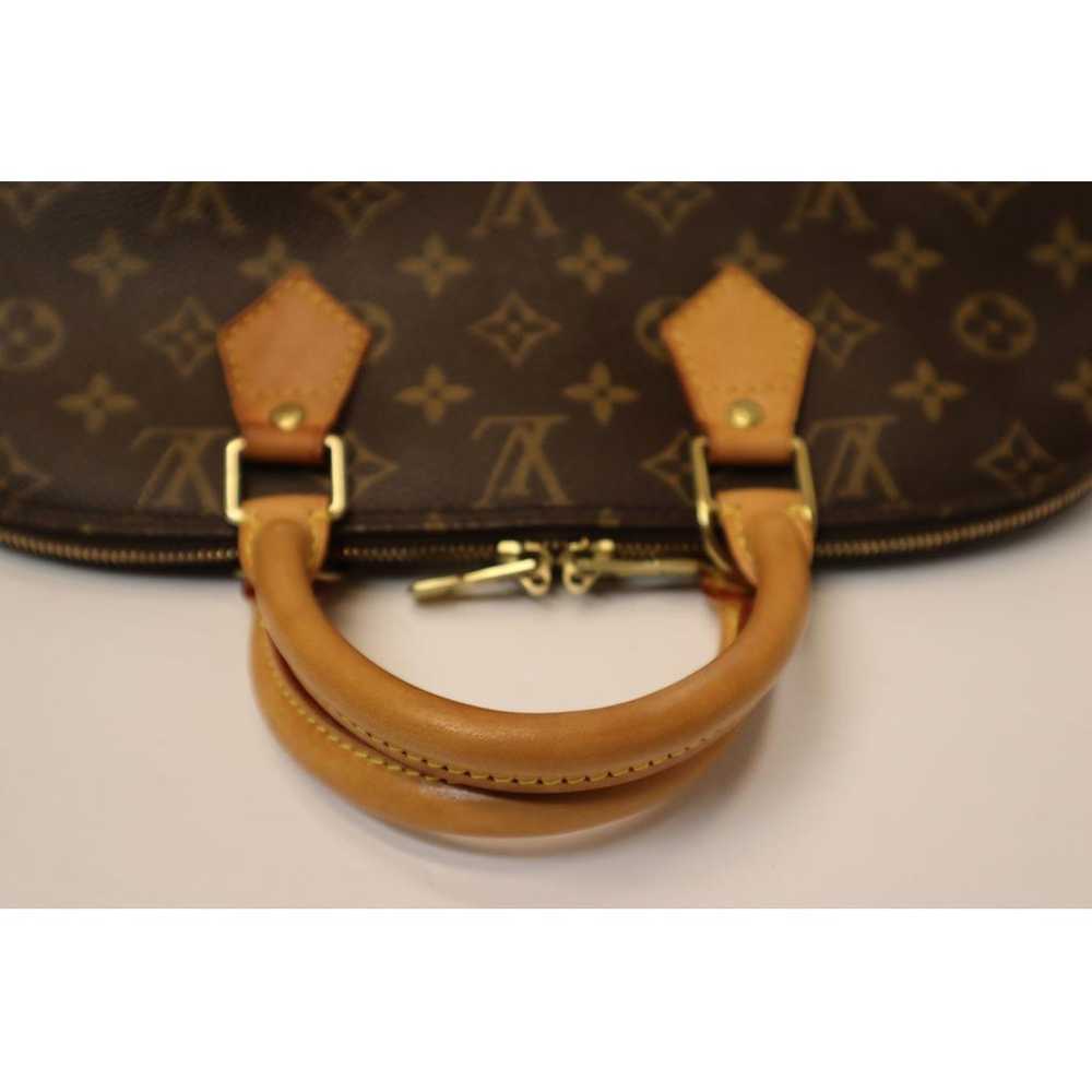 Louis Vuitton Alma leather handbag - image 10