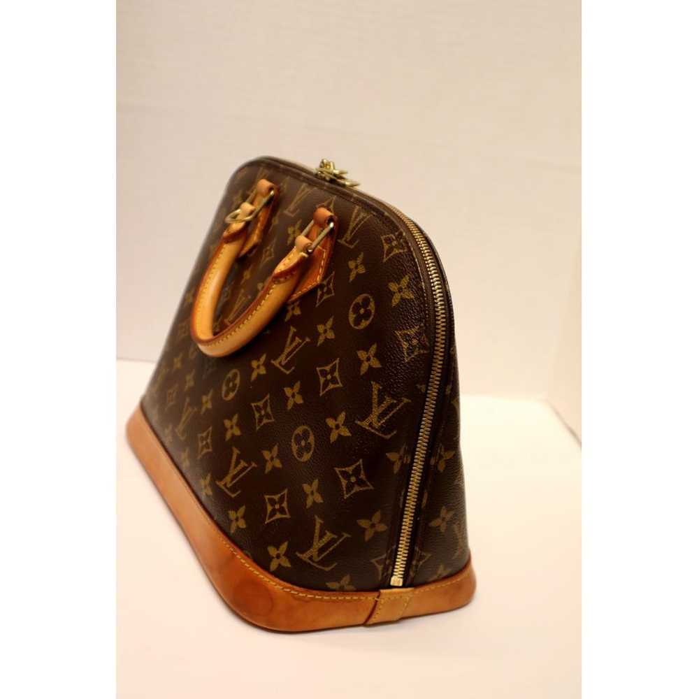 Louis Vuitton Alma leather handbag - image 3