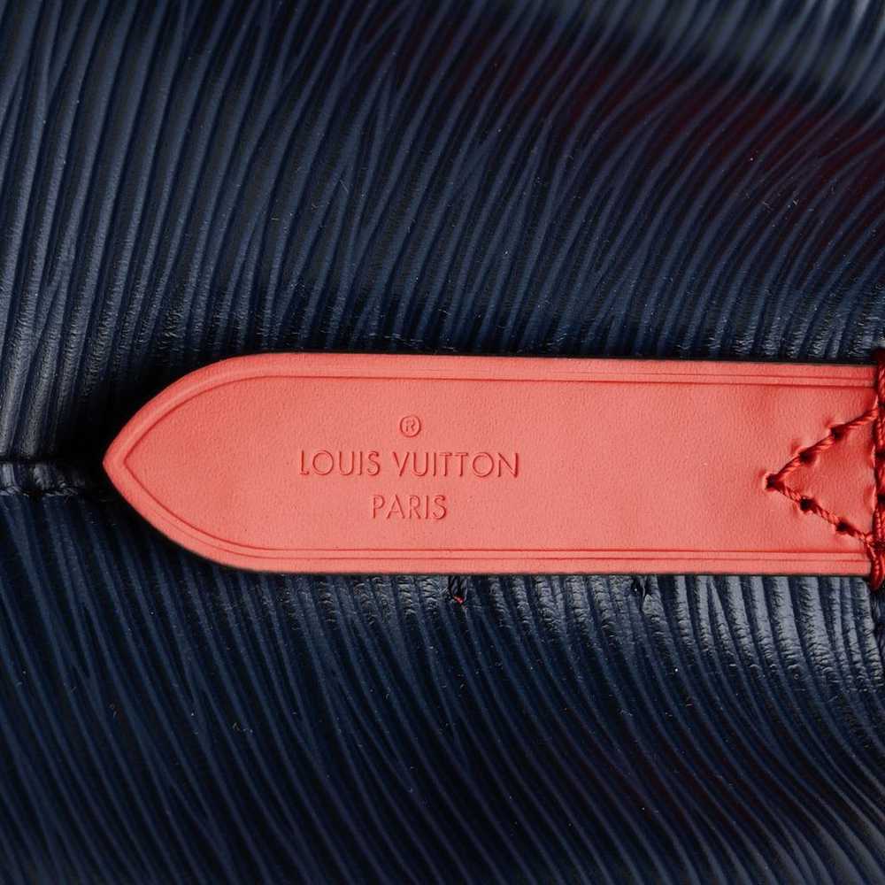 Louis Vuitton Noé leather crossbody bag - image 8