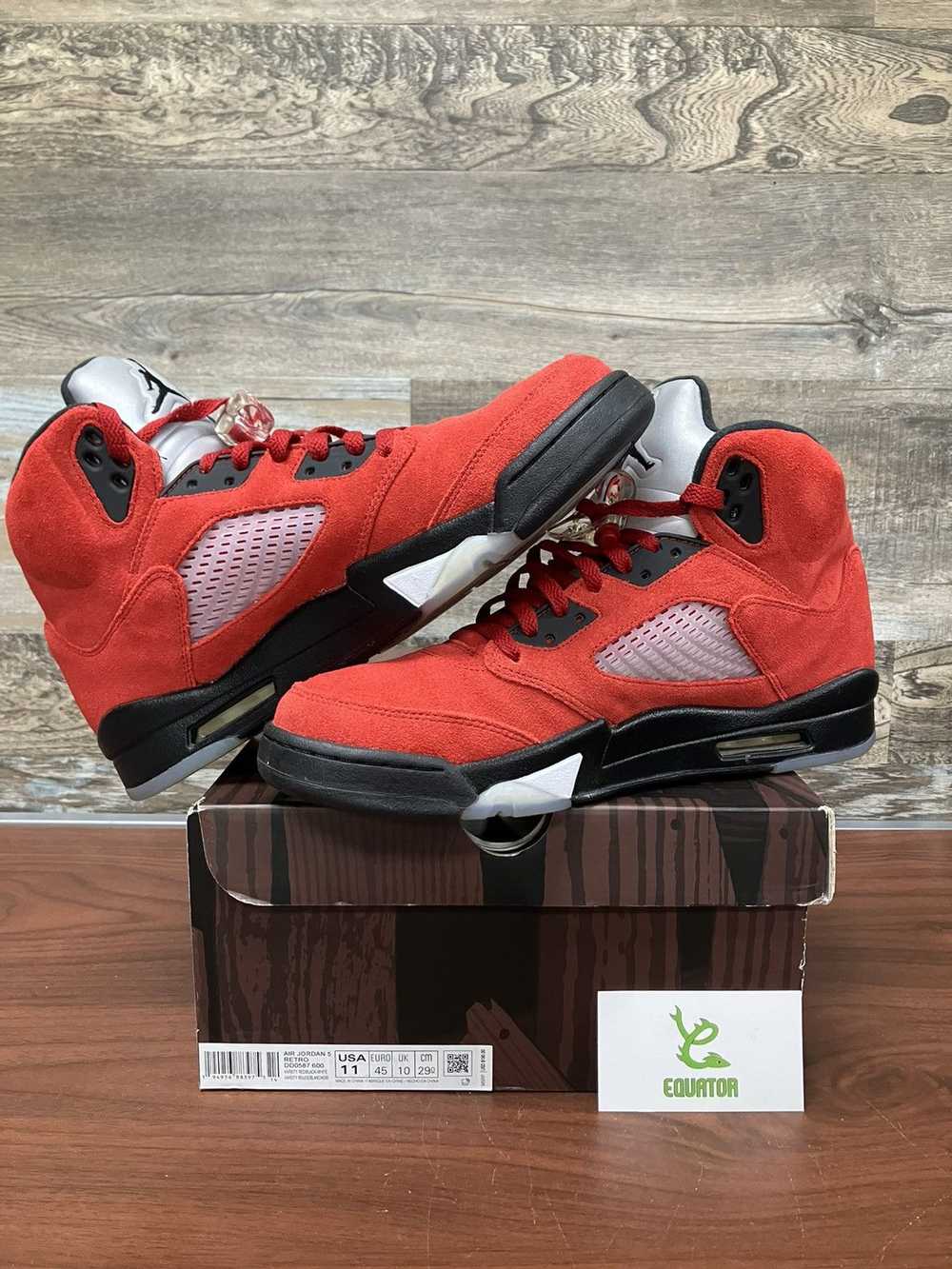 Jordan Brand Jordan 5 Retro Raging Bulls Size 11 - image 2