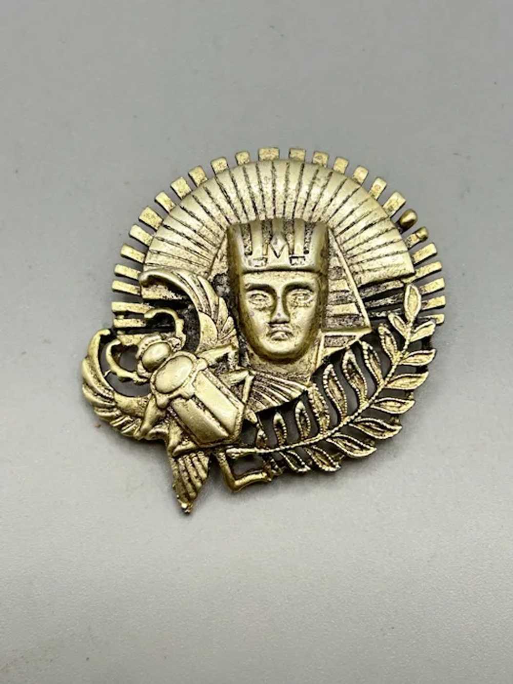 Vintage Egyptian Revival Pin Brooch Gold Tone Pha… - image 2