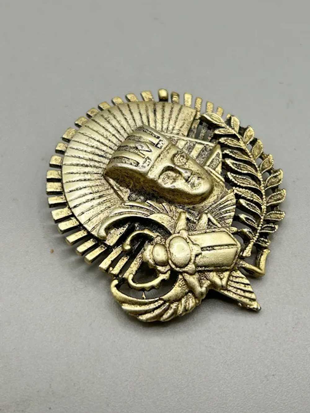 Vintage Egyptian Revival Pin Brooch Gold Tone Pha… - image 3