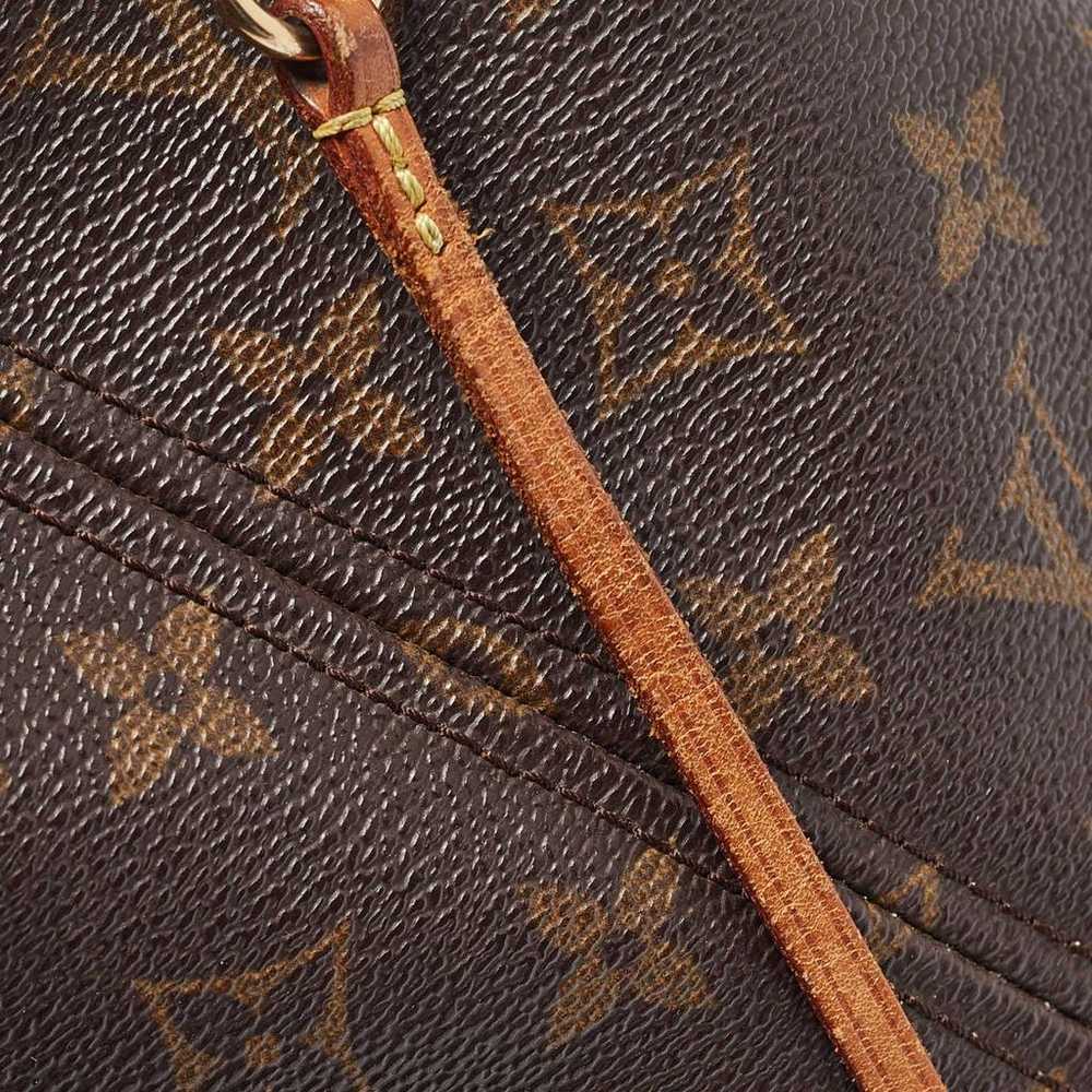 Louis Vuitton Leather tote - image 6