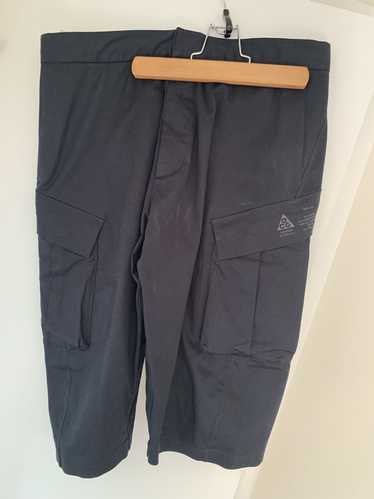 Nike ACG Nike Lab ACG Cargo Shorts 829576 010 Bla… - image 1