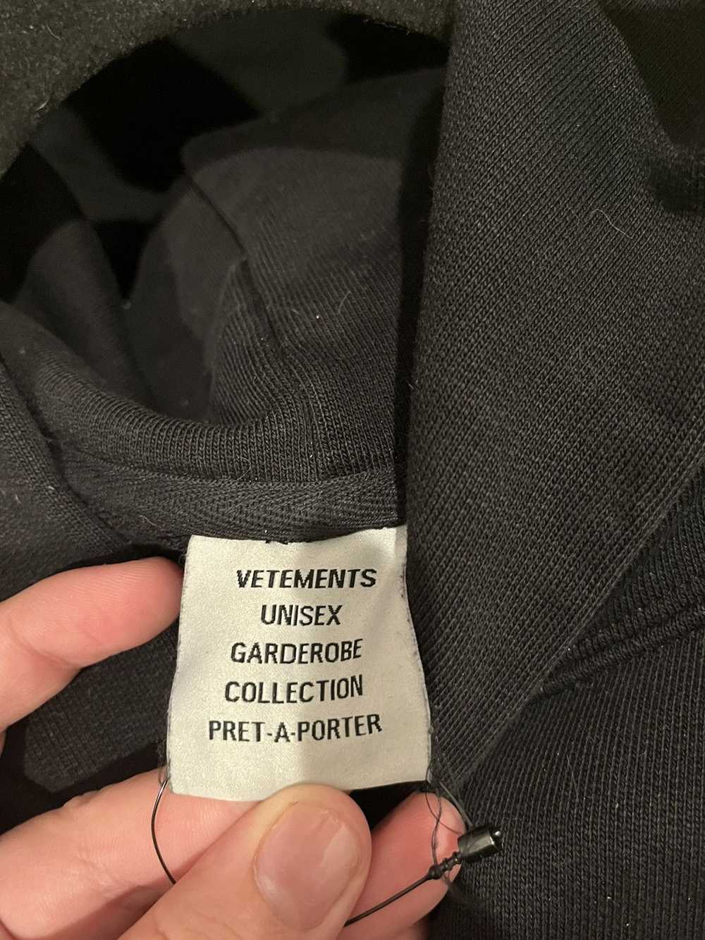 Vetements VETEMENTS PRET-A-PORTER LABEL HOODIE - image 6