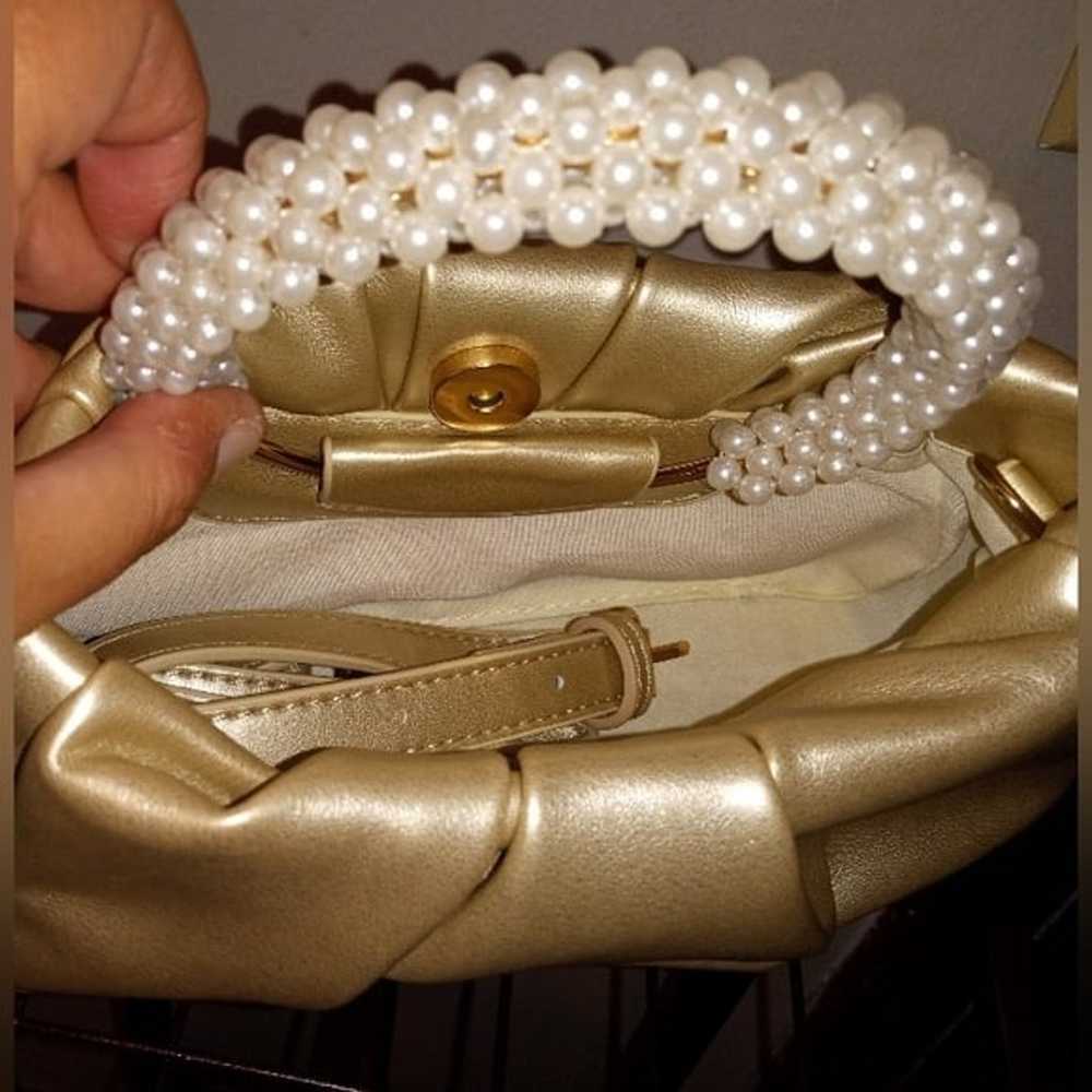 Gold handbag with faux pearl handle - image 3