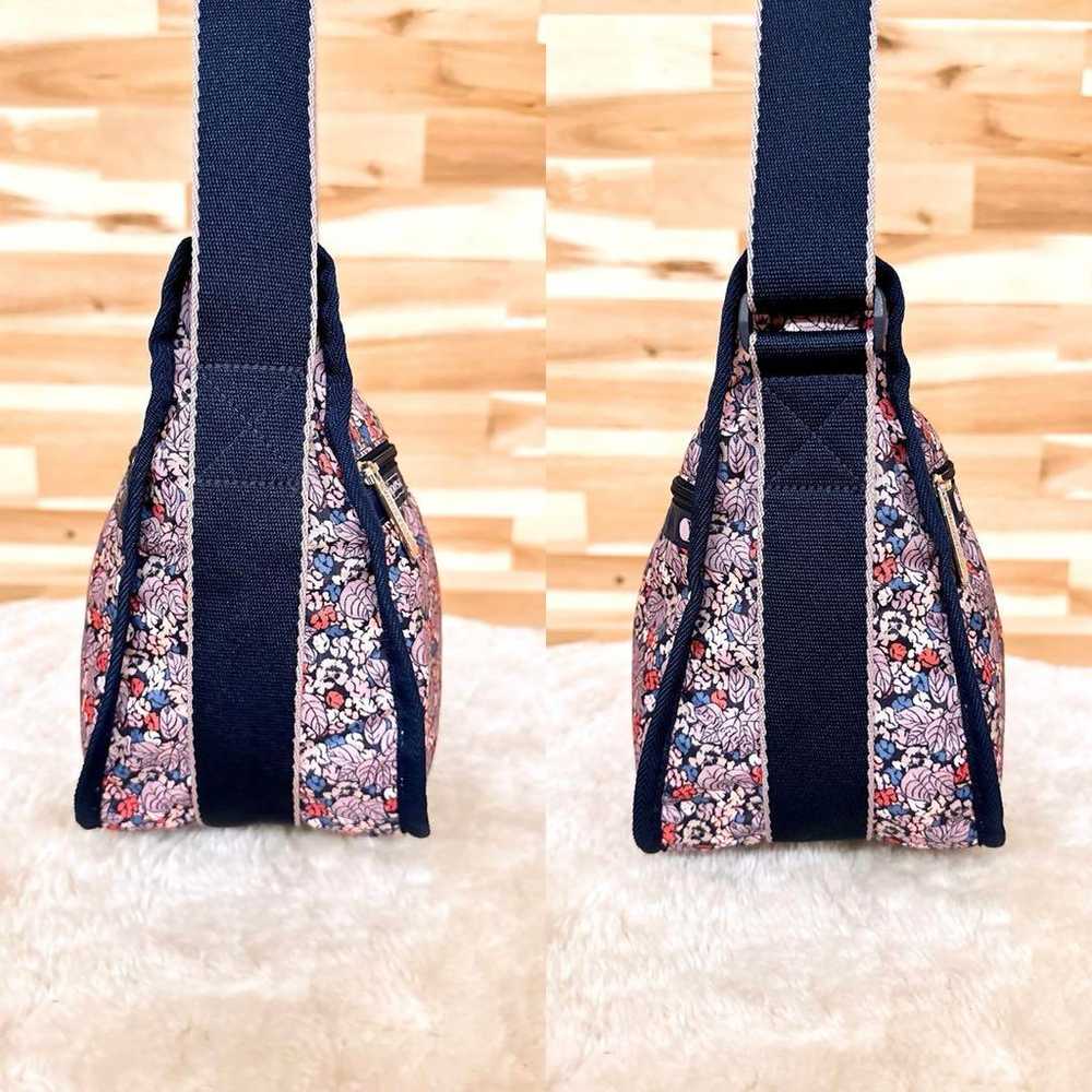 Excellent Condition [LeSportsac] Floral Small Flo… - image 3