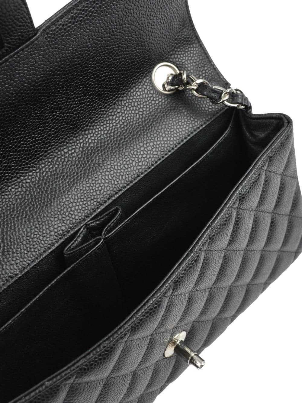 CHANEL Pre-Owned 2009 East West shoulder bag - Bl… - image 4