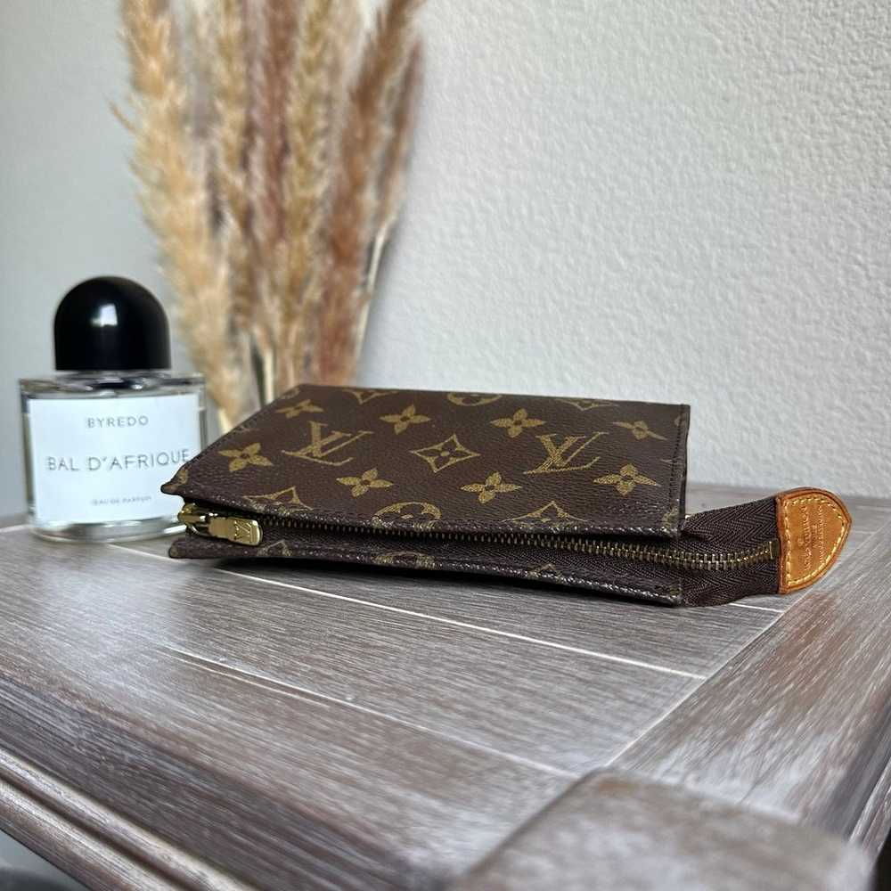 AUTHENTIC Louis Vuitton Pouch Toilette 15 - image 5