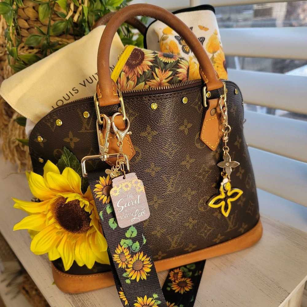 Louis Vuitton Alma PM bag plus wallet - image 1