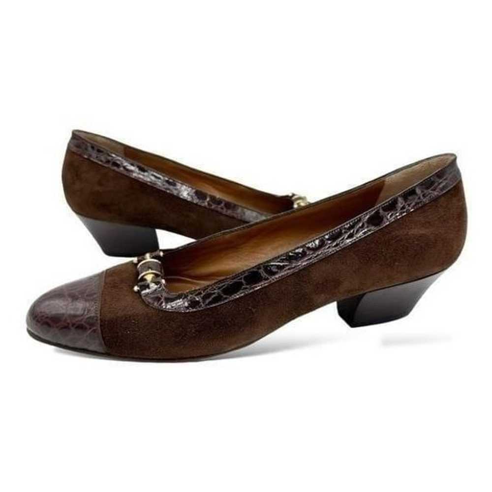 Bally Vintage Brown Suede Leather Heels Trimmed I… - image 3