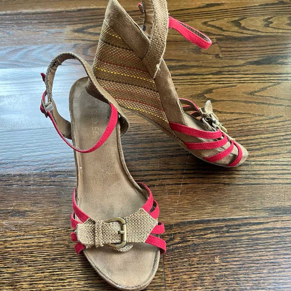 Aerosoles vintage wedge sandals  women size 8.5 r… - image 9