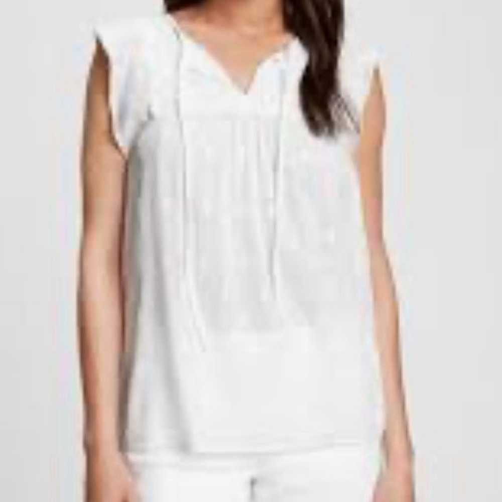 Gap V-Neck Cap Sleeve Top - image 4