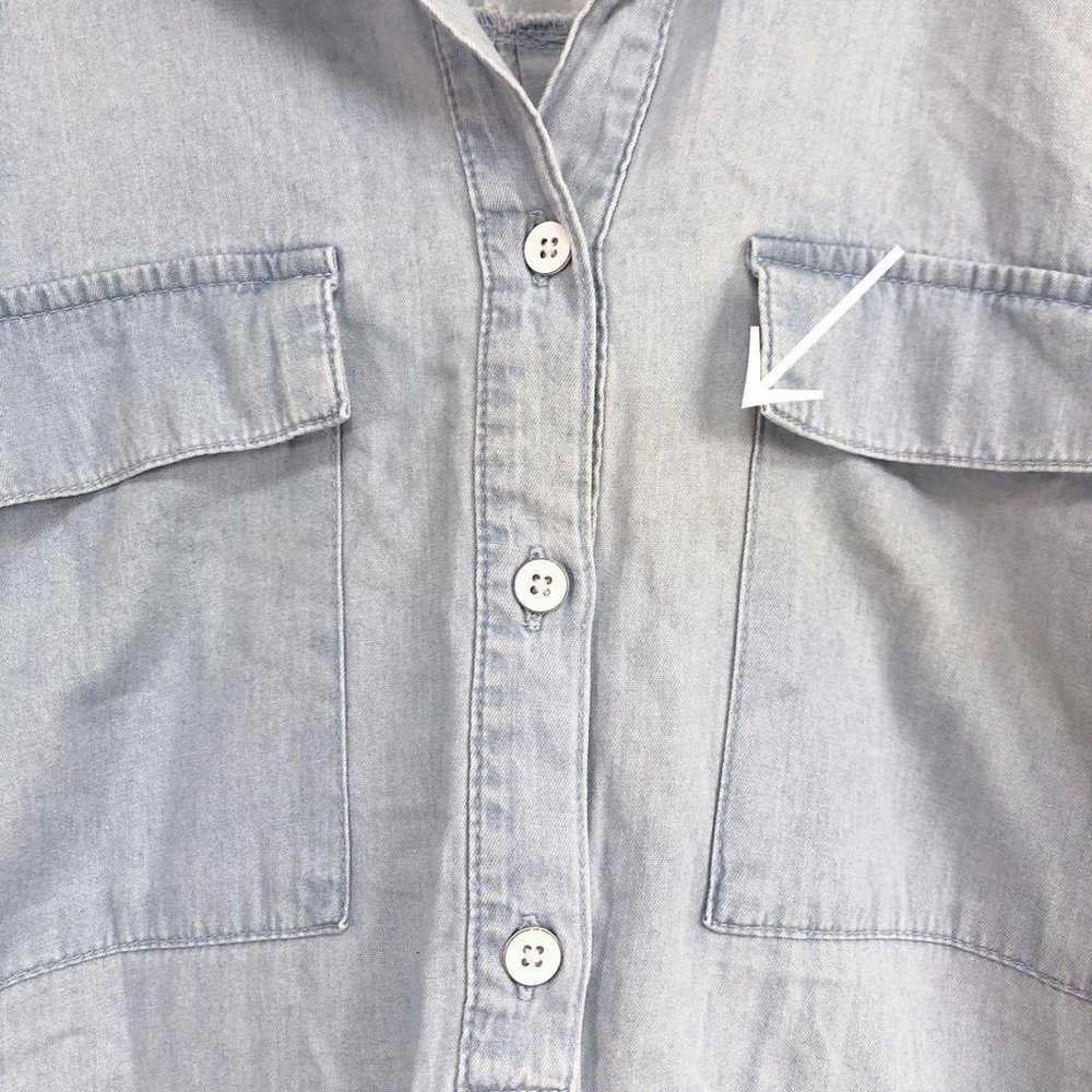 Old Navy long-sleeve denim shirt plain simple den… - image 3