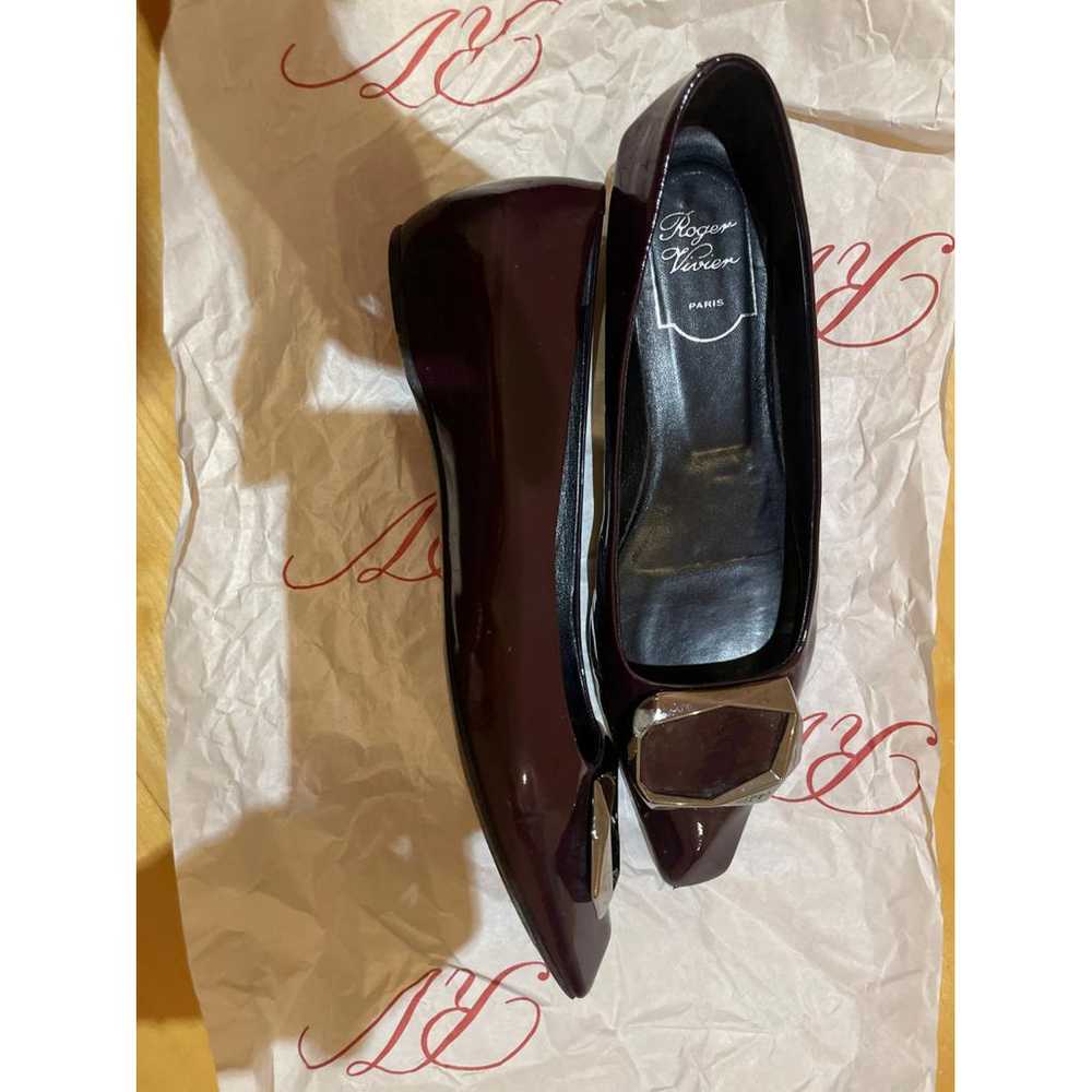 Roger Vivier Gommetine patent leather ballet flats - image 3