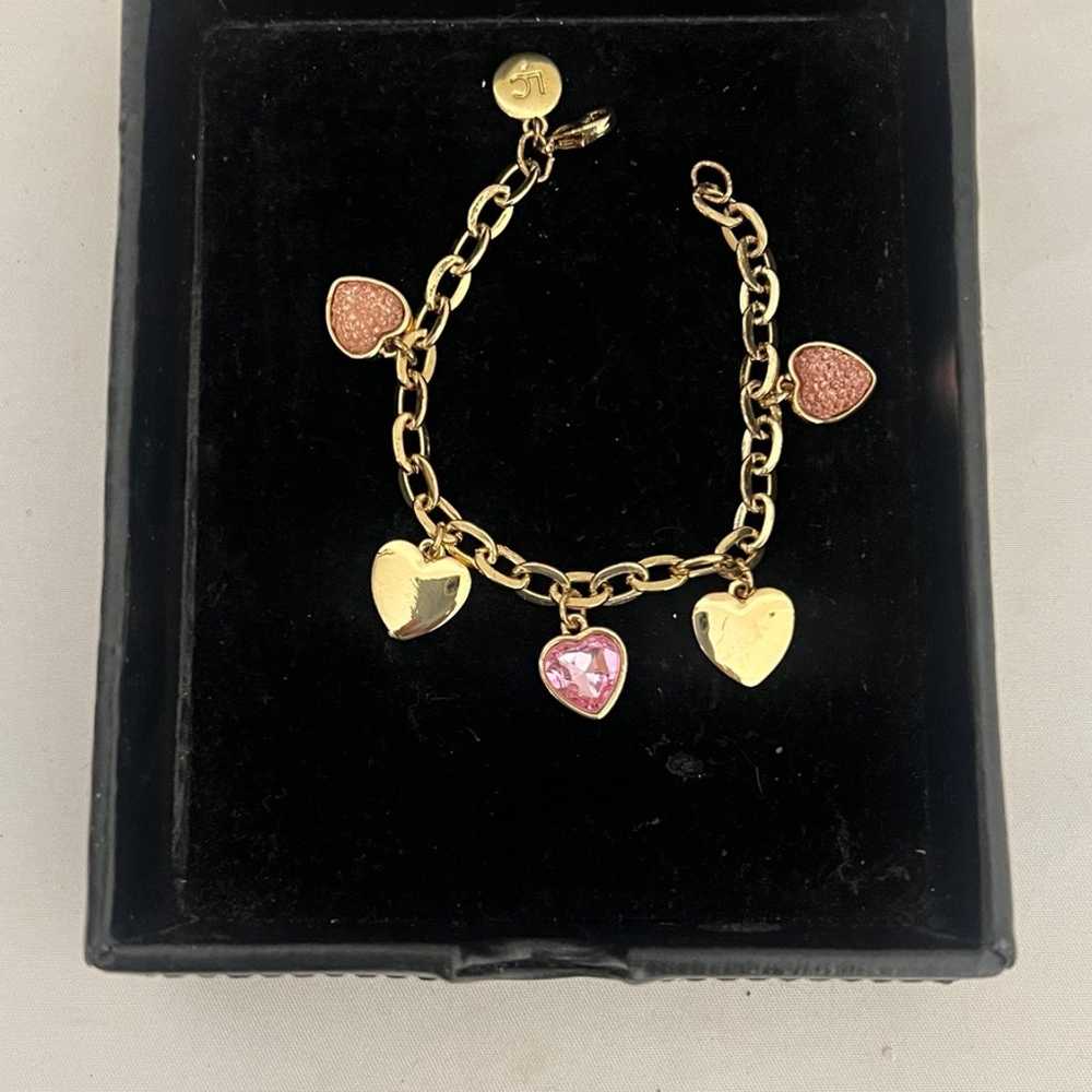 Liz Claiborne heart Charm Gold Bracelet OS - image 11