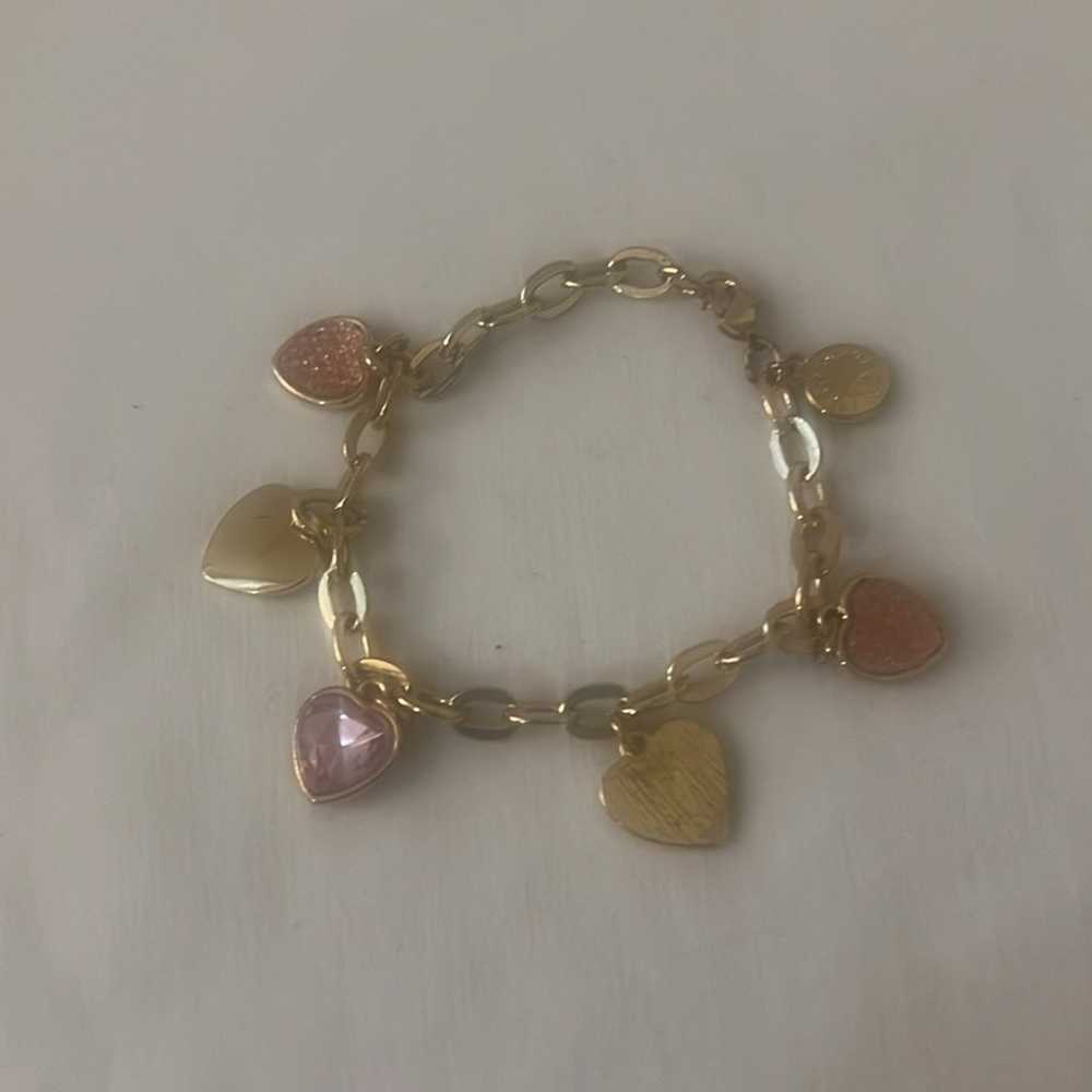 Liz Claiborne heart Charm Gold Bracelet OS - image 2