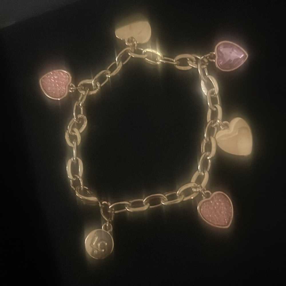 Liz Claiborne heart Charm Gold Bracelet OS - image 3