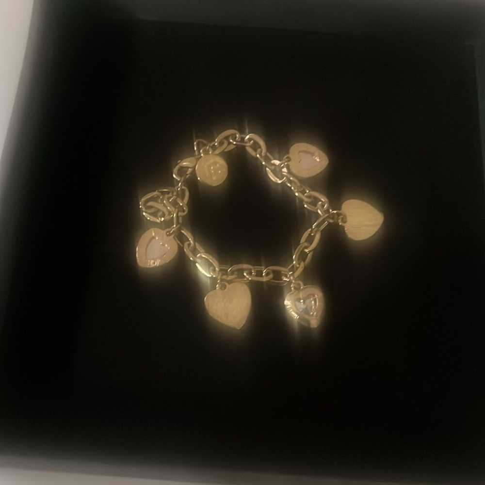 Liz Claiborne heart Charm Gold Bracelet OS - image 7