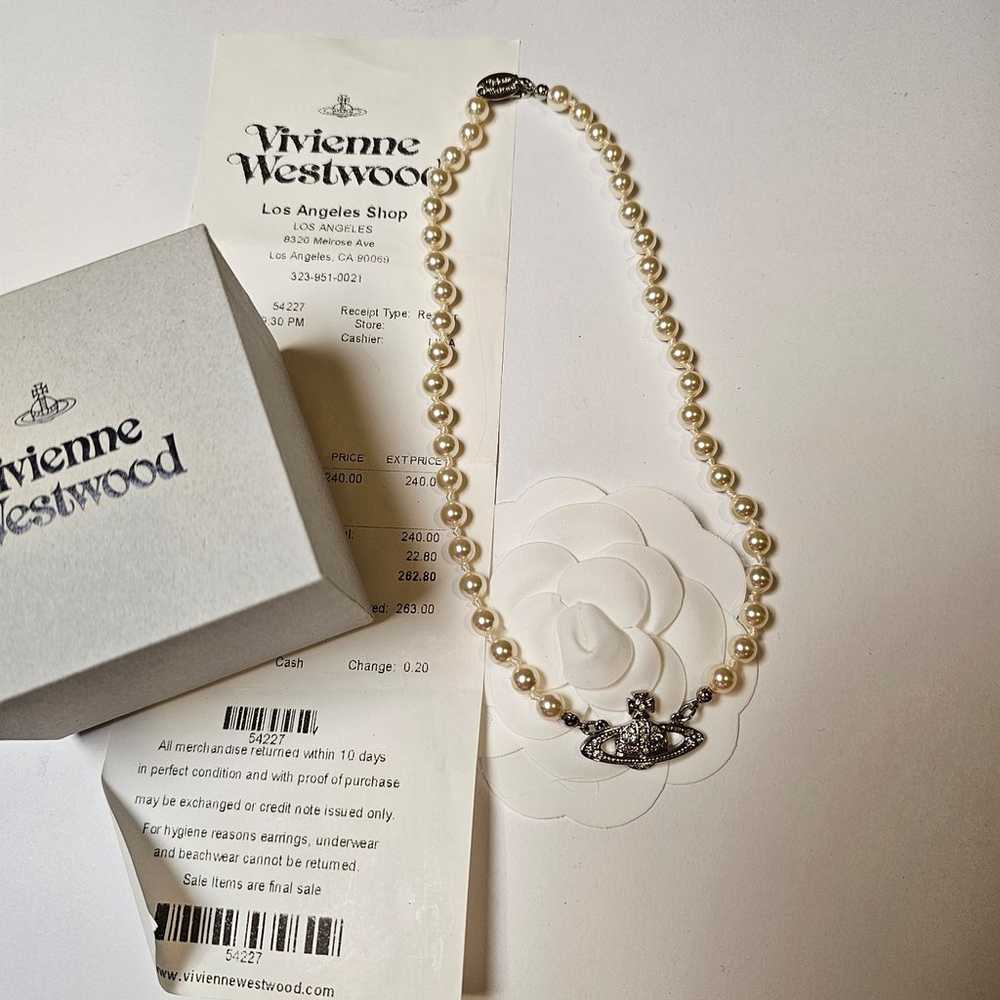 Auth Vivienne Westwood Man. bas relief  pearl nec… - image 1