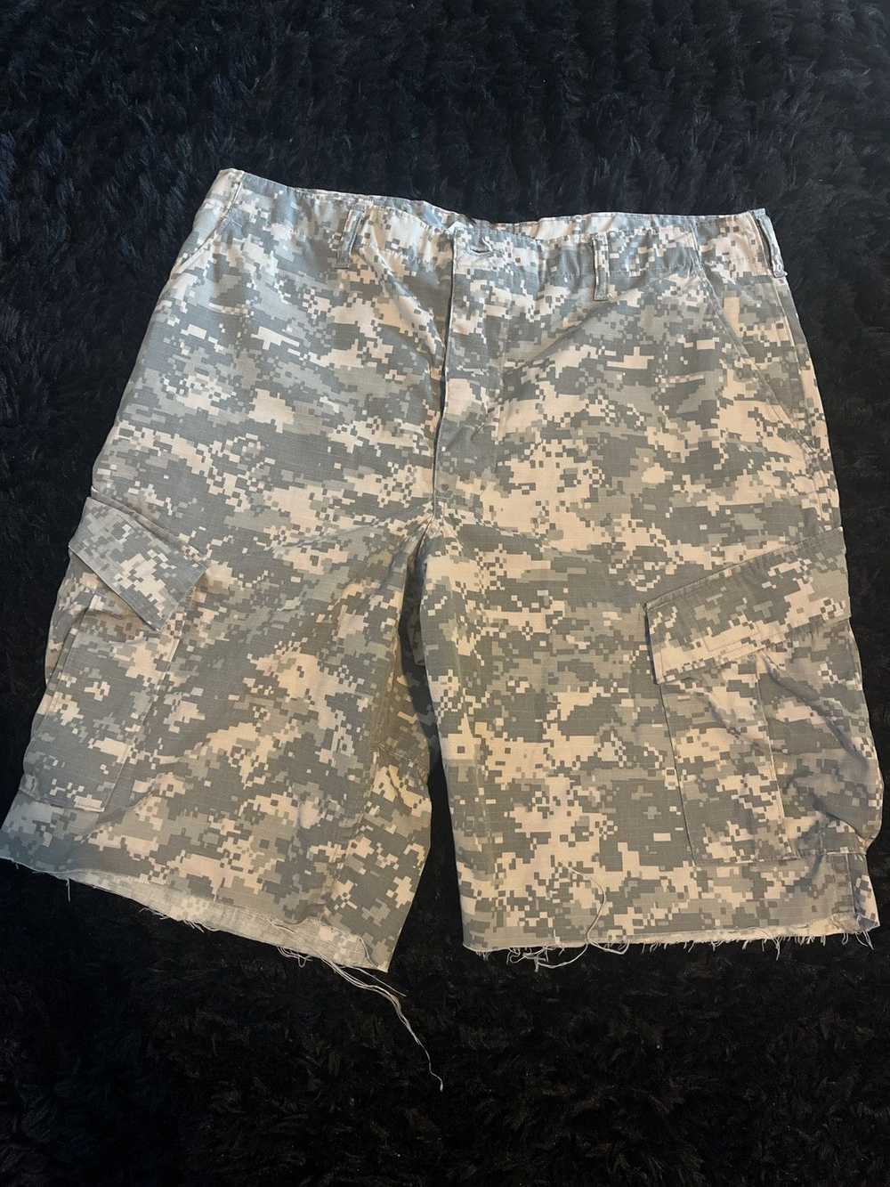 Military Digital Camo Cargo Shorts - image 2