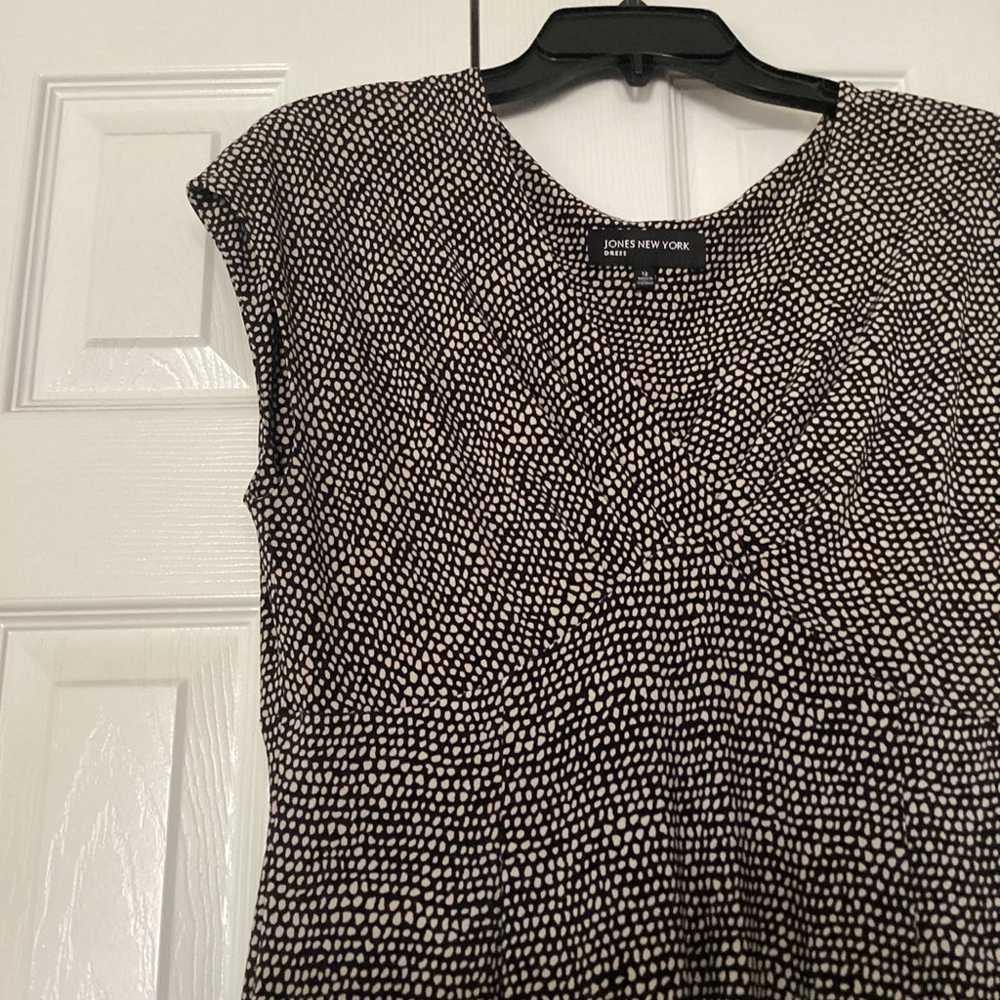 Jones New York Size 12 Black & Cream Dotted Dress - image 4