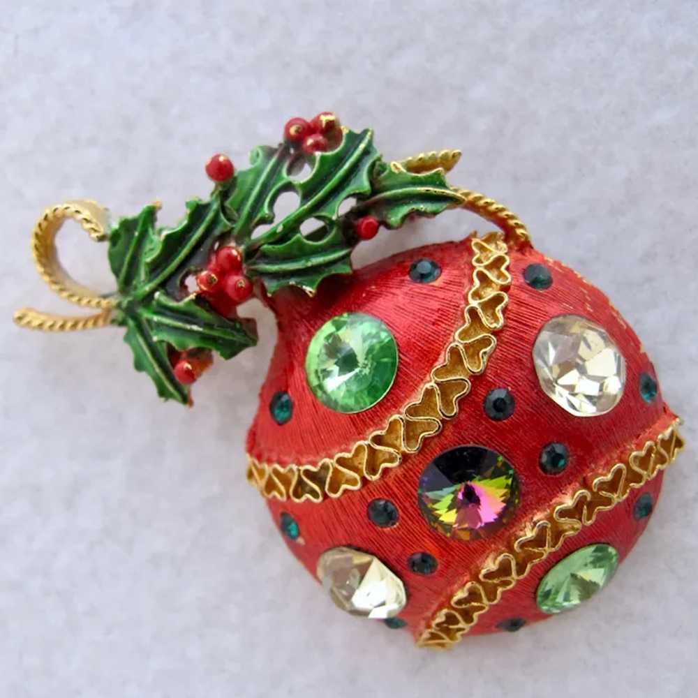 Vintage Weiss Red Enamel Rhinestone Ornament Broo… - image 9