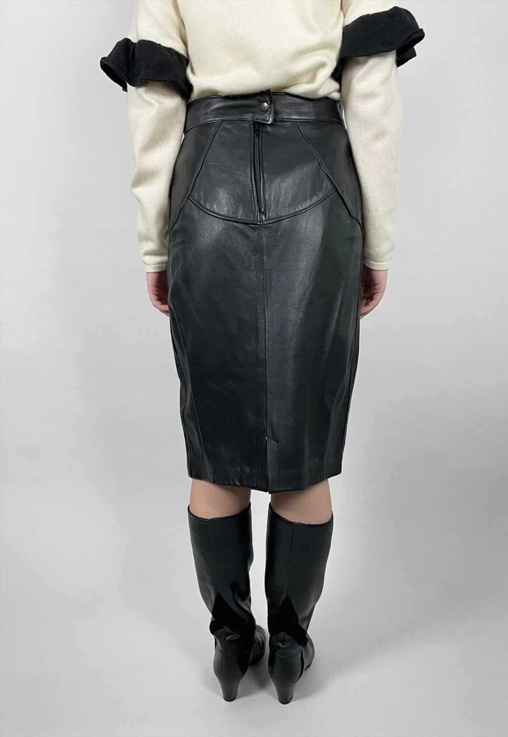 80's Vintage Black Soft Leather Prencil Midi Skir… - image 3