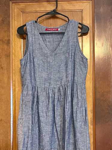 Pyne & Smith Model No.21 V Neck Sleeveless Linen D