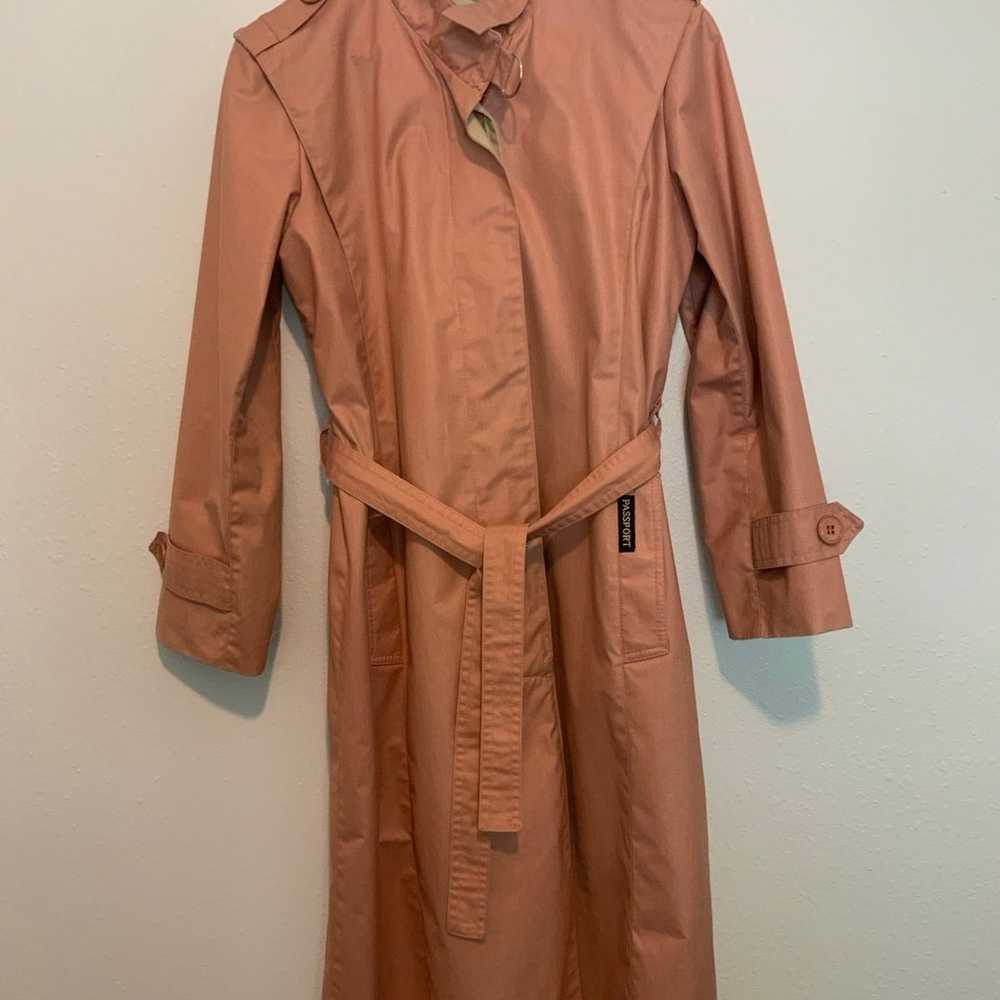 Vintage Trenchcoat 70s or 80s Peachy Salmon - image 4