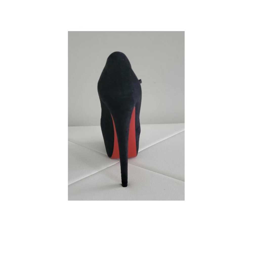 Christian Louboutin Daffodile velvet heels - image 6