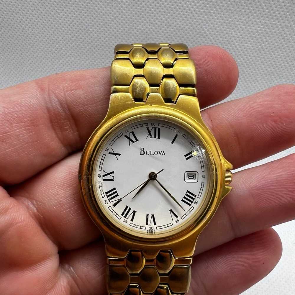 VINTAGE BULOVA MENS QUARTZ WATCH - image 1