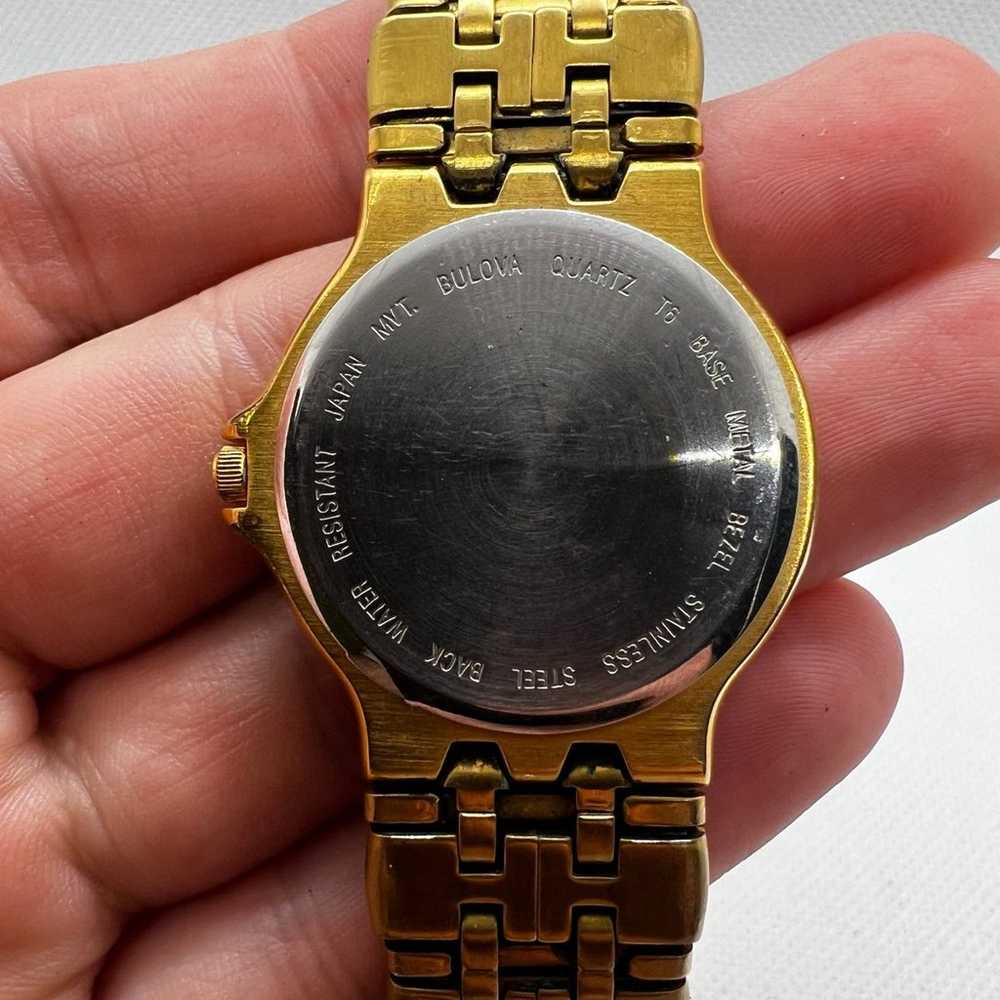 VINTAGE BULOVA MENS QUARTZ WATCH - image 3